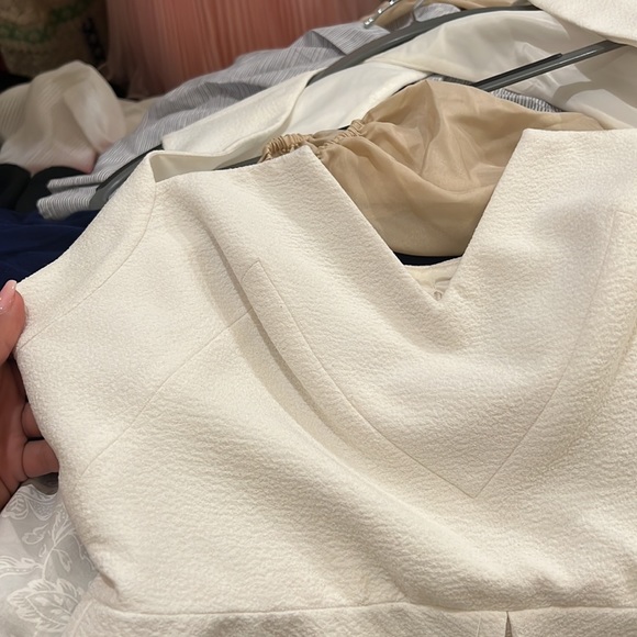 Black halo size 8 top white cut out tank - Picture 4 of 5